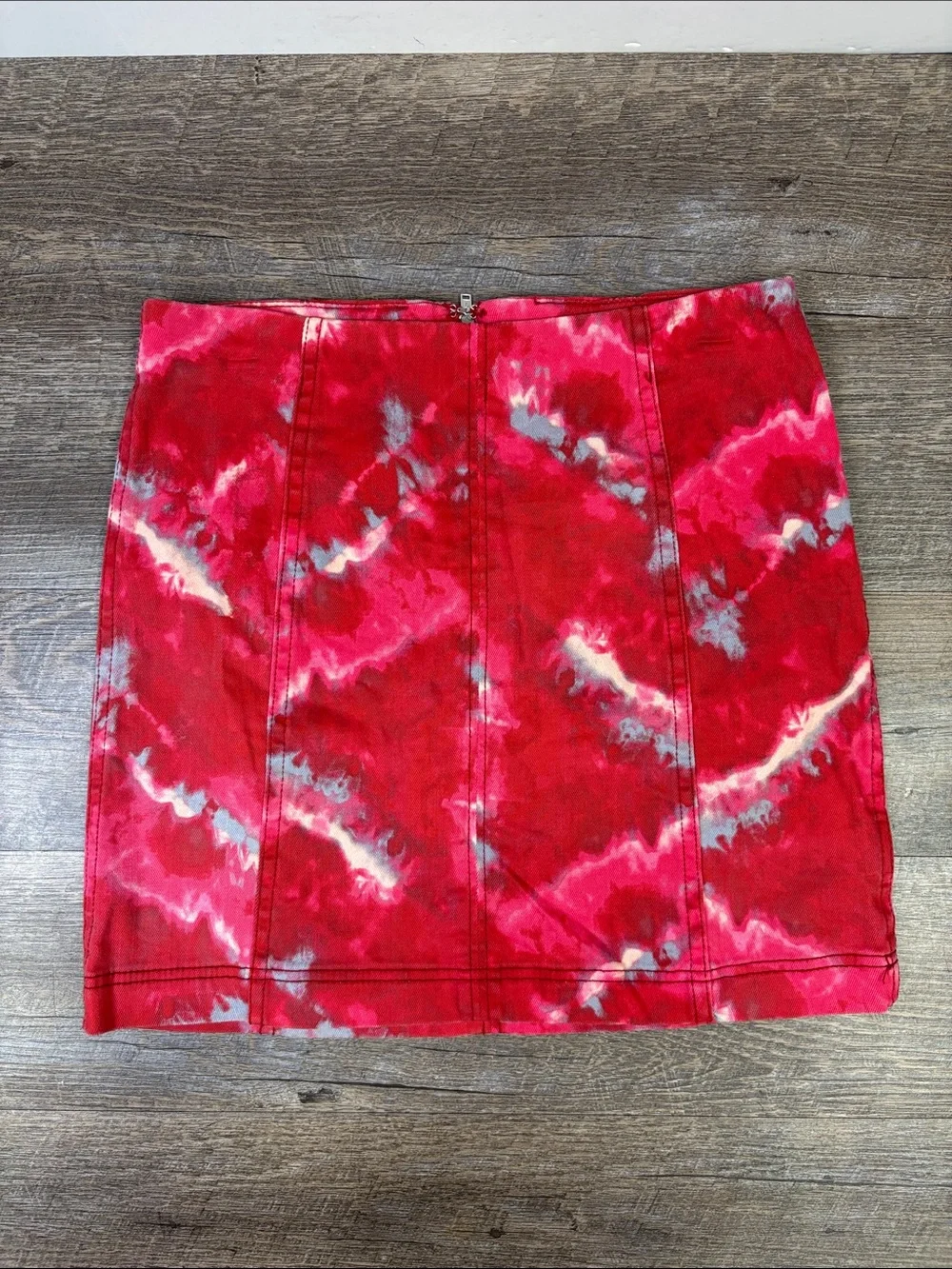 Free People Flamingo Flame Red Tie-Dye Denim Mini Skirt Size 8